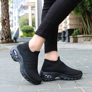 Slip-On Sneaker Damen Atmungsaktivin Schwarz