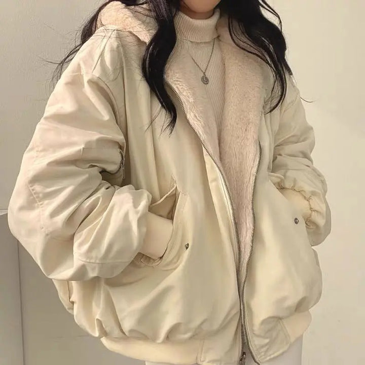 Women's oversized transitional jacket with teddy lining
