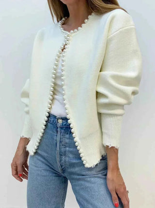 Claire – Strick - Cardigan mit Perlenbesatz & Fransen - Details - Cecile LavelleWeiss