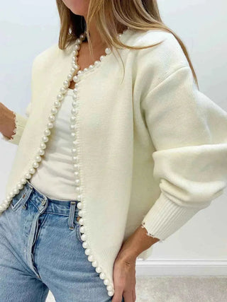 Claire – Strick - Cardigan mit Perlenbesatz & Fransen - Details - Cecile LavelleWeiss