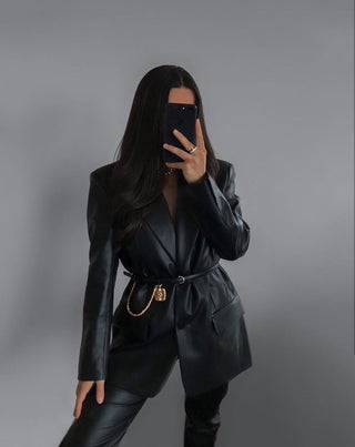 Eleganter Lederoptik Blazer Tailliert - Cecile LavelleSchwarz