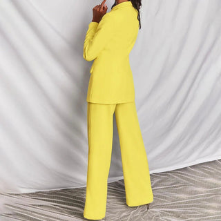 Evelyn – Taillierter Blazer & Weit geschnittene Hose Anzug - Set - Cecile LavelleDunkelrosa