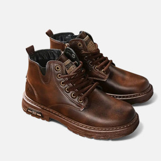 Herren Boots mit Profilsohle Robust - Cecile LavelleDunkelbraun