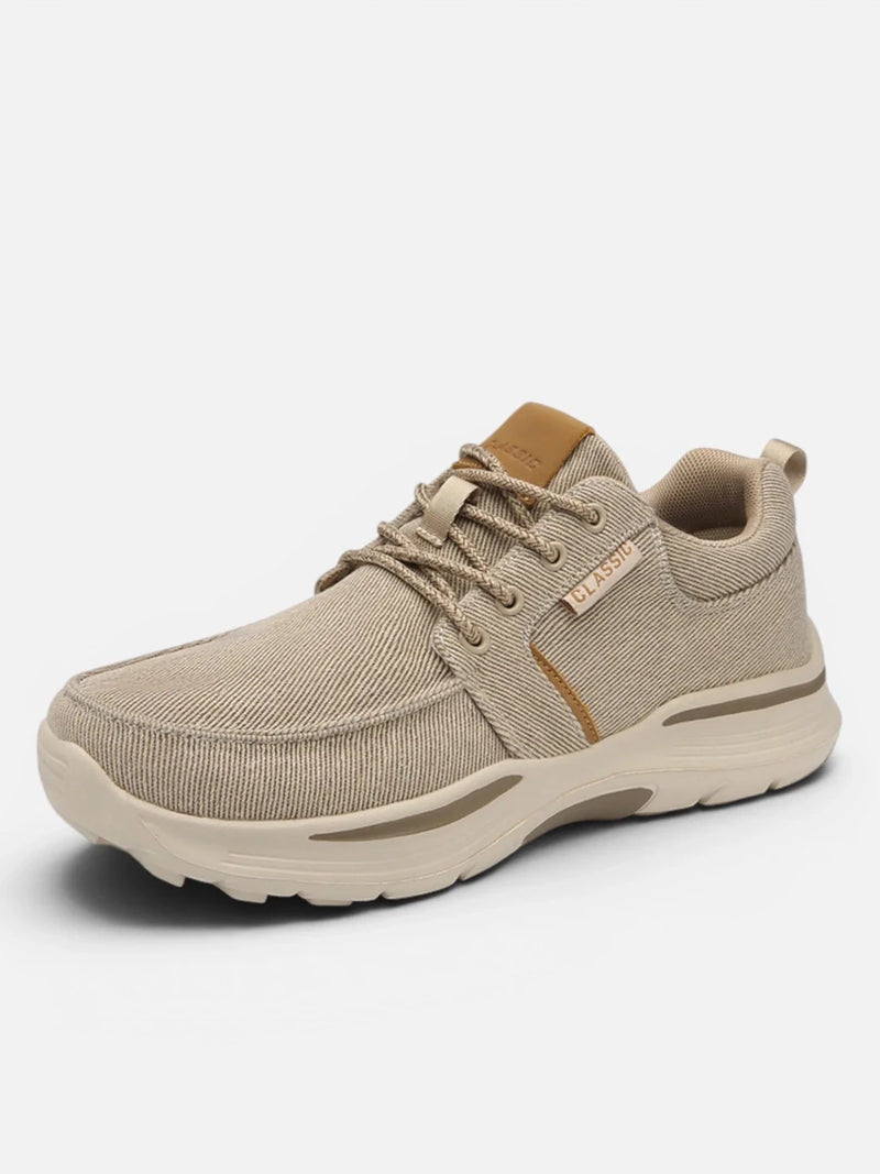 Men's sneakers with comfortable sole
