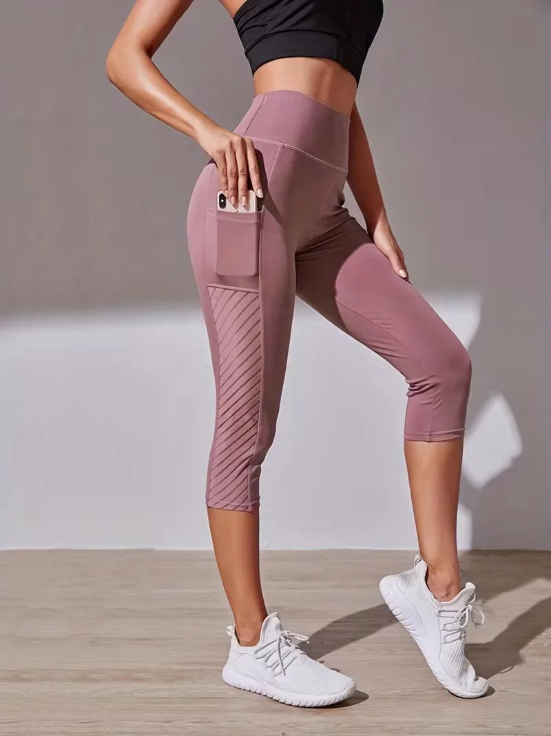 High-waisted women's capri leggings with pocket