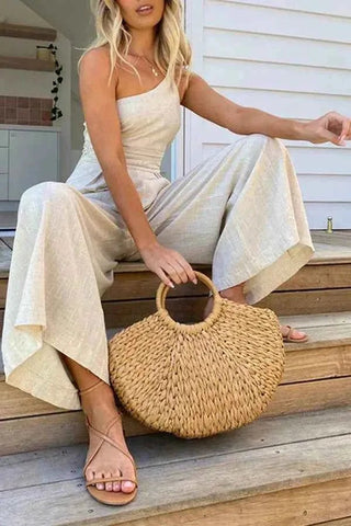 Léa – Eleganter Ein - Schulter Jumpsuit mit weitem Bein & Taillendetail - Cecile LavelleBeige