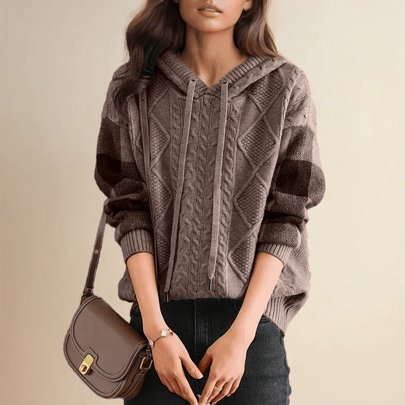 Lina – Oversized Knit Hoodie with Cable Knit & Plaid Pattern Sleeves for Women