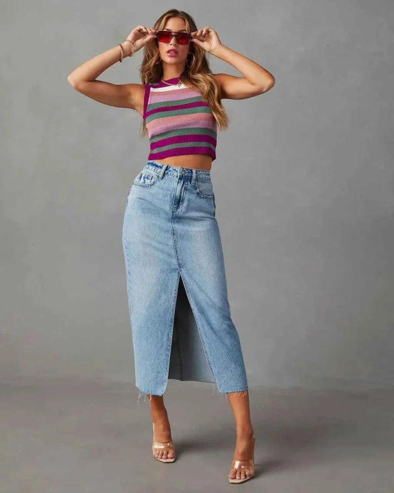 Liv – High Waist Denim Skirt with Slit and Raw-Cut Hem
