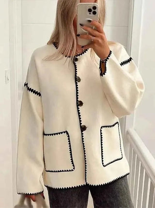 Mira – Damen Strickjacke mit Kontrastnähten & Knopfleiste - Cecile LavelleWeiß