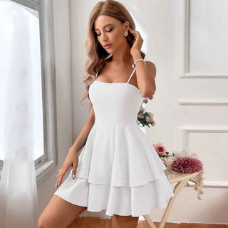 nola – tiered ruffle mini dress mit spaghettiträgern & rückenschleife - Cecile LavelleWeiß