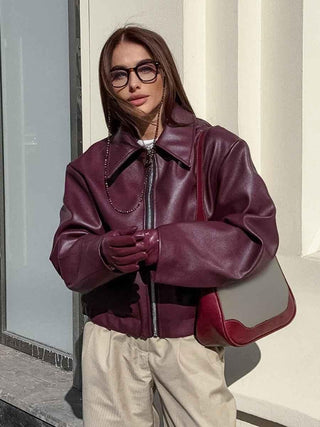 Nova – Oversize - Kunstlederjacke in Dunkelrot mit Reißverschluss - Cecile LavelleWeinrot