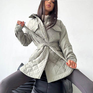 Taillierbarer Steppmantel Damen Modern - Cecile LavelleHellgrau