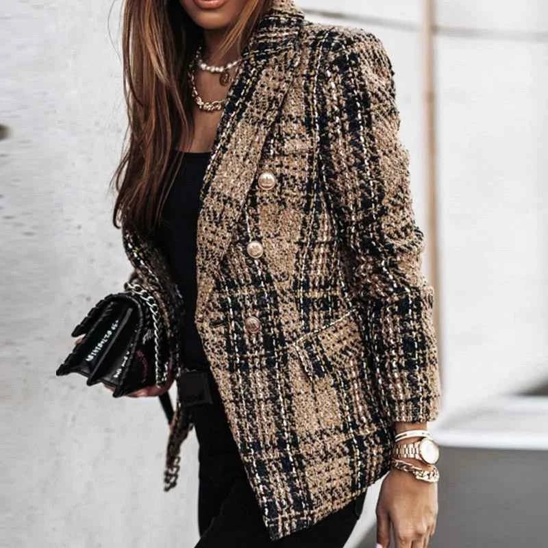 Fitted Blazer with Clean Lines