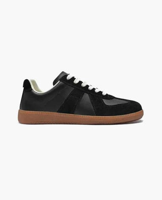 Urbane Minimalistische Sneaker - Cecile LavelleSchwarz
